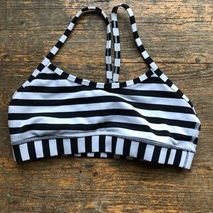 Size 6 Lululemon sports bra